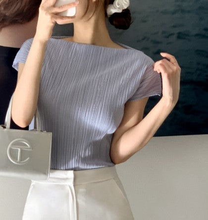 Attrangs Boat Neck Wrinkle Pleat Short-Sleeve Blouse