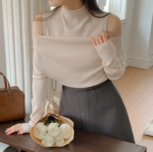 Attrangs Shoulder Split Off-Shoulder Polar Double Knit