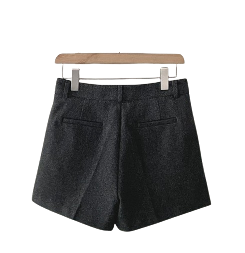 Peter And Wendy Apollo Wool Short Pants