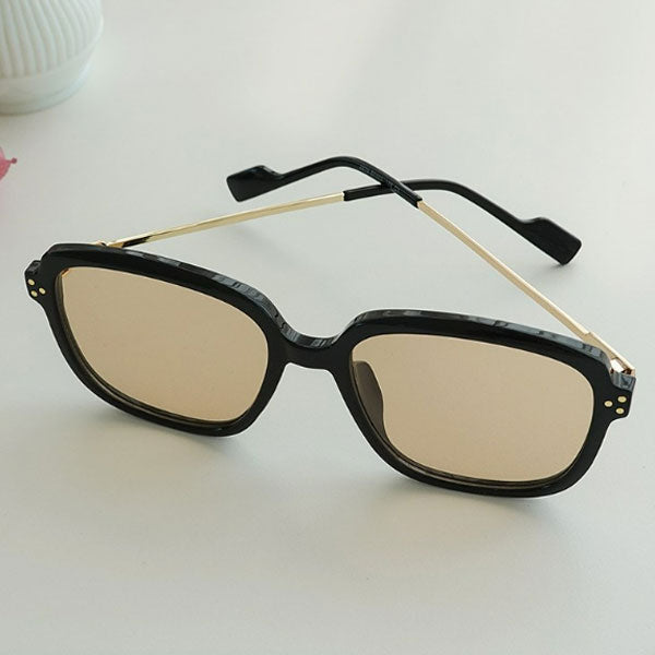 Right Now Retro Big Square Horned Sunglasses for Men and Women