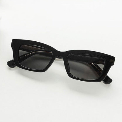 Right Now Retro Horned Herren und Damen Einzigartige schlichte quadratische Sonnenbrille