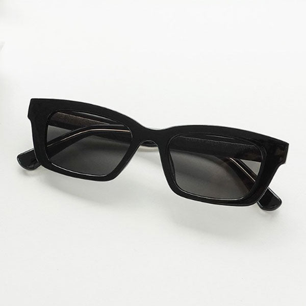 Right Now Retro Horned Men's and Women's Unique Simple Square Sunglasses