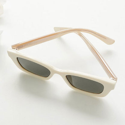 Right Now Retro Horned Herren und Damen Einzigartige schlichte quadratische Sonnenbrille