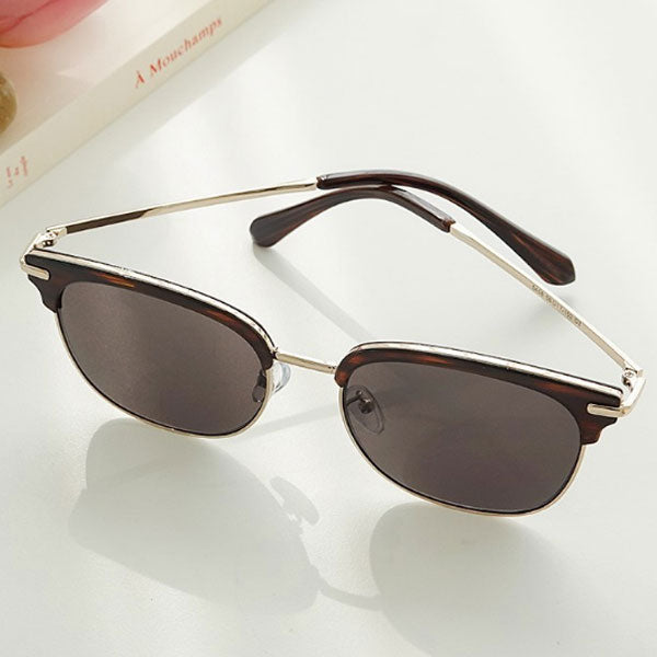 Right Now UV-blocking simple gold-rimmed sunglasses for men and women