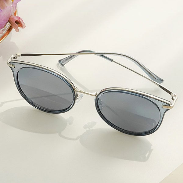 Right Now Unisex Cats Basic Transparent Sunglasses