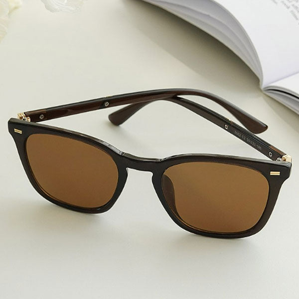 Right now big square point horn-rimmed sunglasses for men and women